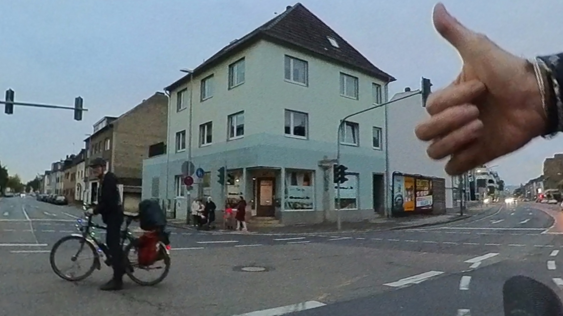 Rad gegen Bahn: Ein Freitag voller Abenteuer (und guter Musik)