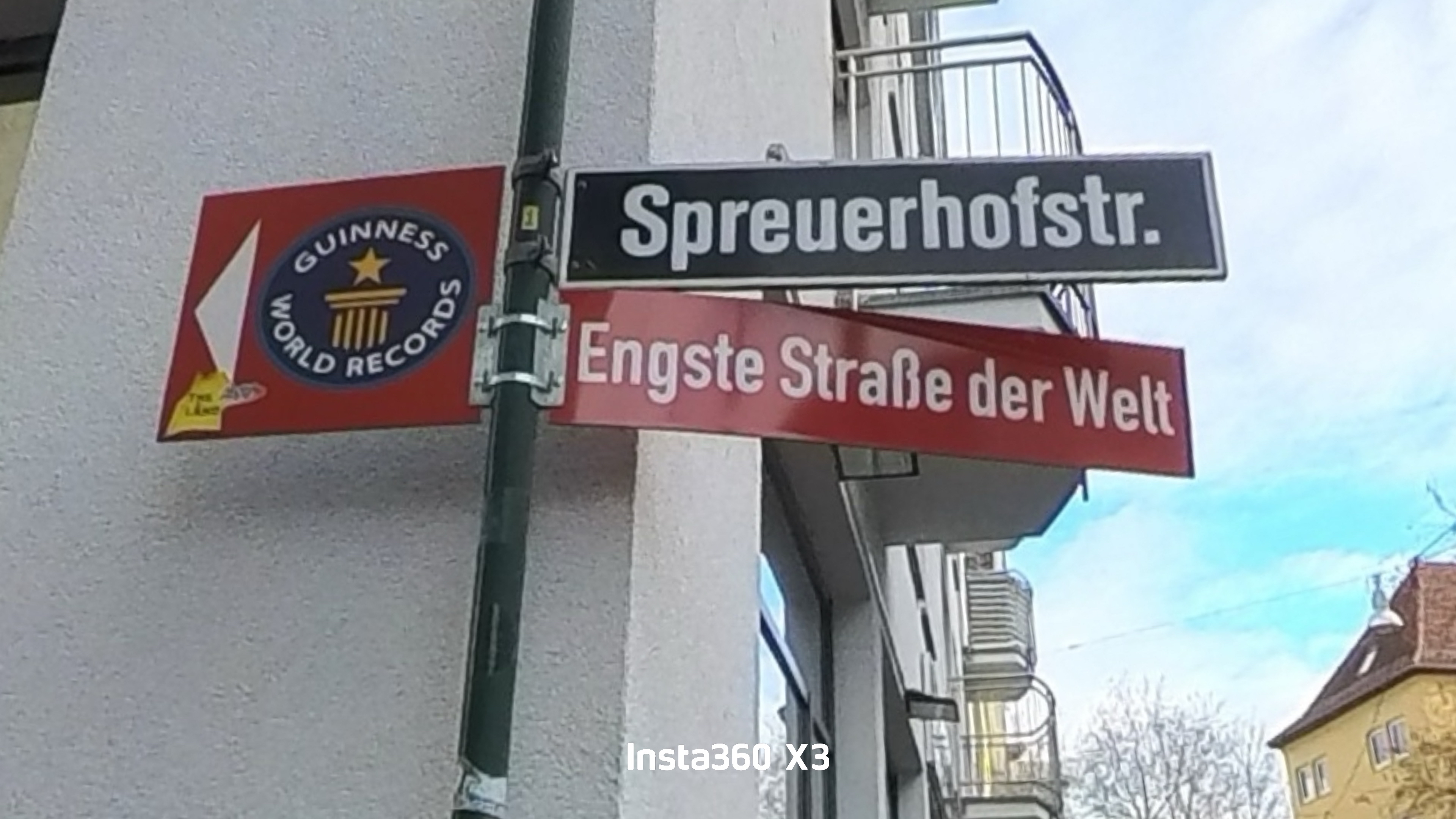 Passt du durch? Die engste Straße der Welt in Reutlingen