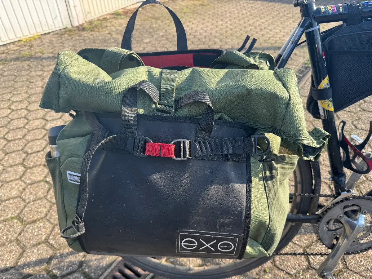 Genialer Hack: Brompton Tasche an jedem Gepäckträger nutzen