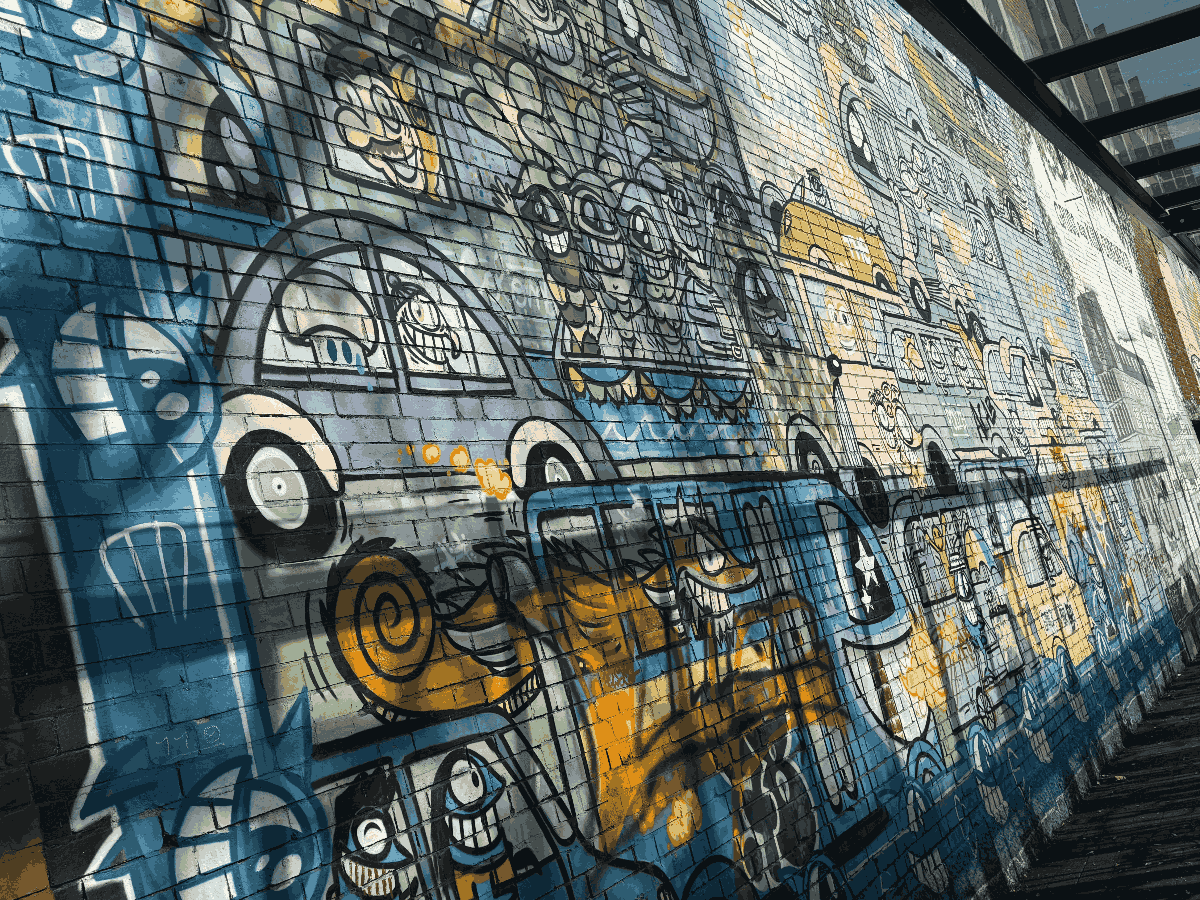 Wenn Mauern Geschichten erzählen: Graffiti in Köln Ehrenfeld