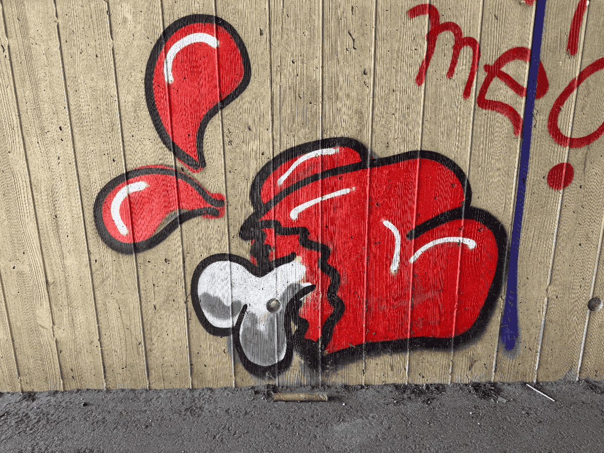 Street Art in Kerpen: Kraftfutter an der Brückenwand