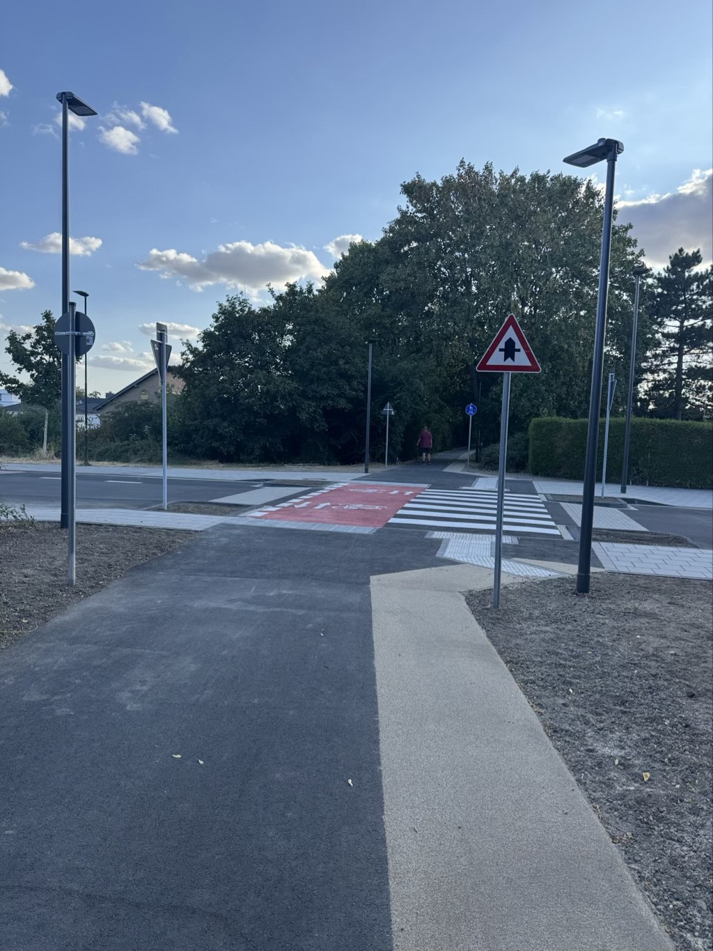Epoxidharz vs. Dunkelasphalt: Was sich Kerpen bei der Grünen Spange gedacht hat
