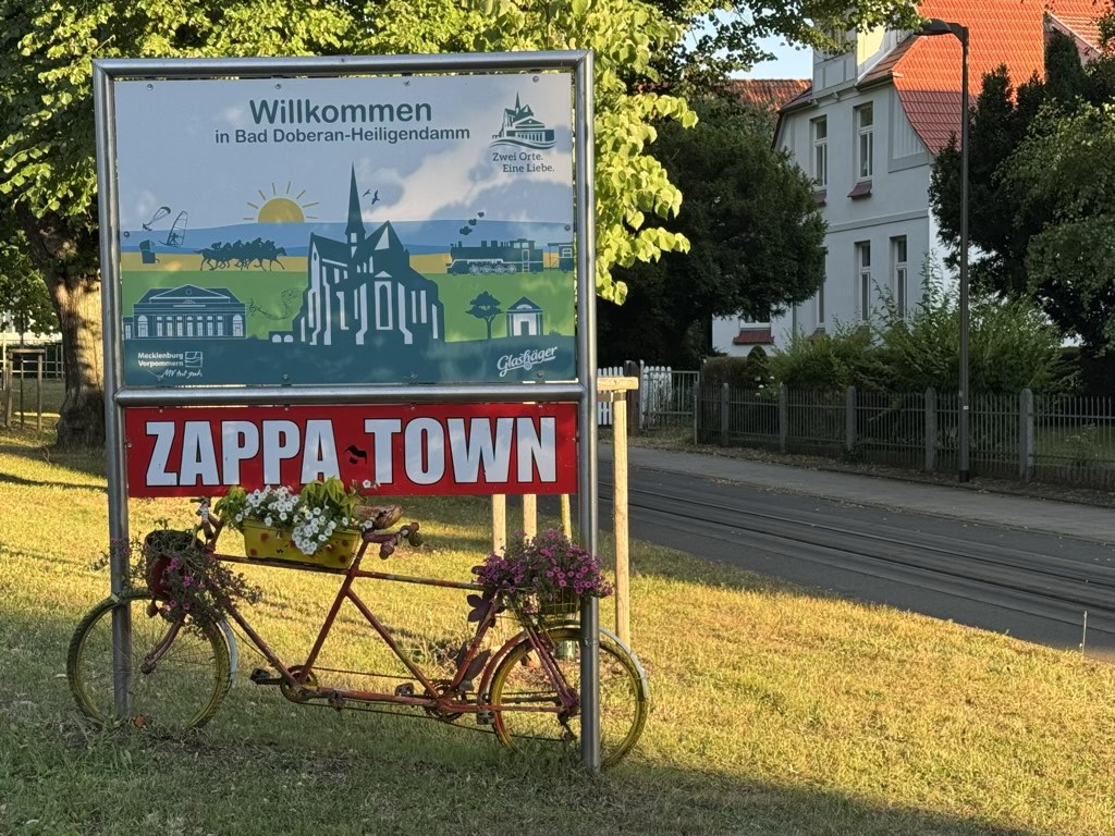 Frank Zappa trifft Faltrad: Mein gestriger Abendgruß von der Ostsee