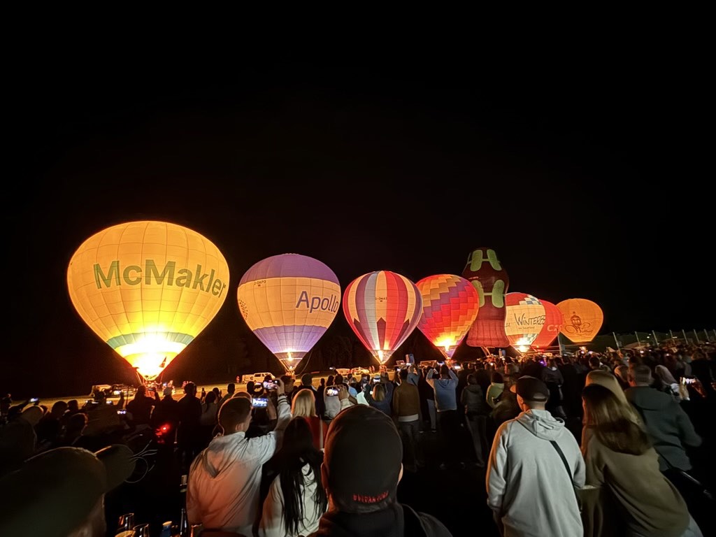 Propeller, Ballonglühen und 50 Rad-Kilometer: Überraschungs-Samstag auf dem Flugplatz Langenfeld 🚴‍♂️✈️🎈