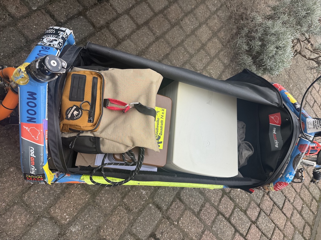 🛑 „’Fahrräder dürfen hier nicht rein!‘ – Logistik-Einsatz mit Schmunzel-Garantie“ 😅